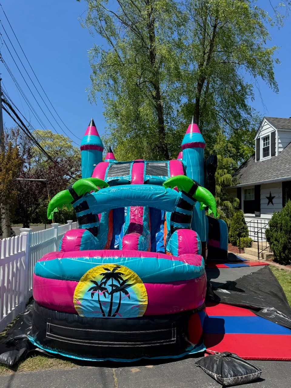 A Bounce LI rental set up at a real party