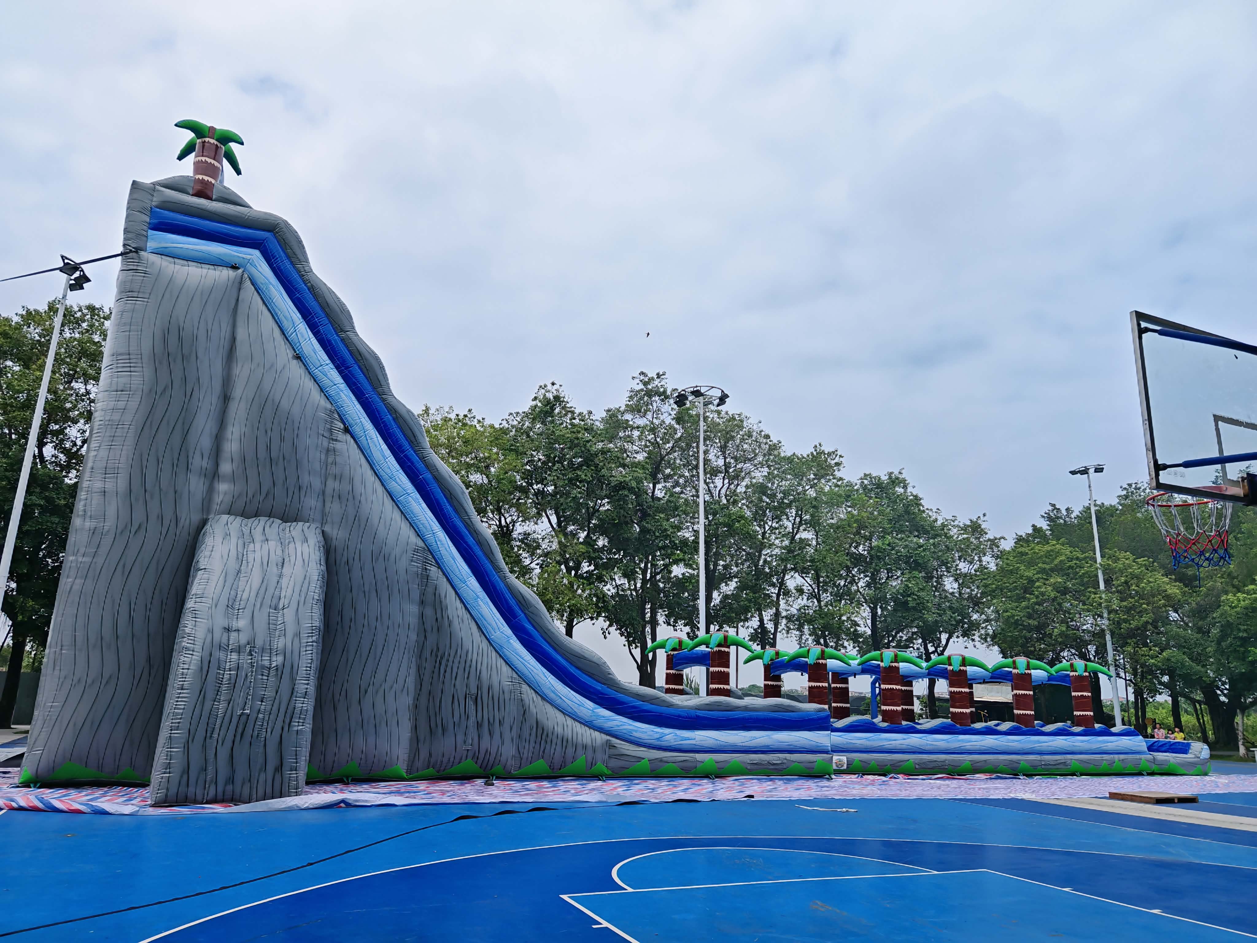 A Bounce LI rental set up at a real party